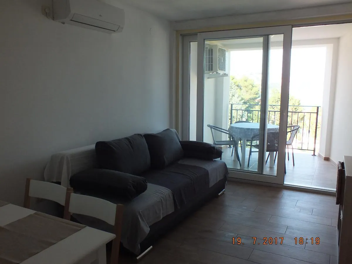 Apartments Amore 바슈카 크로아티아
