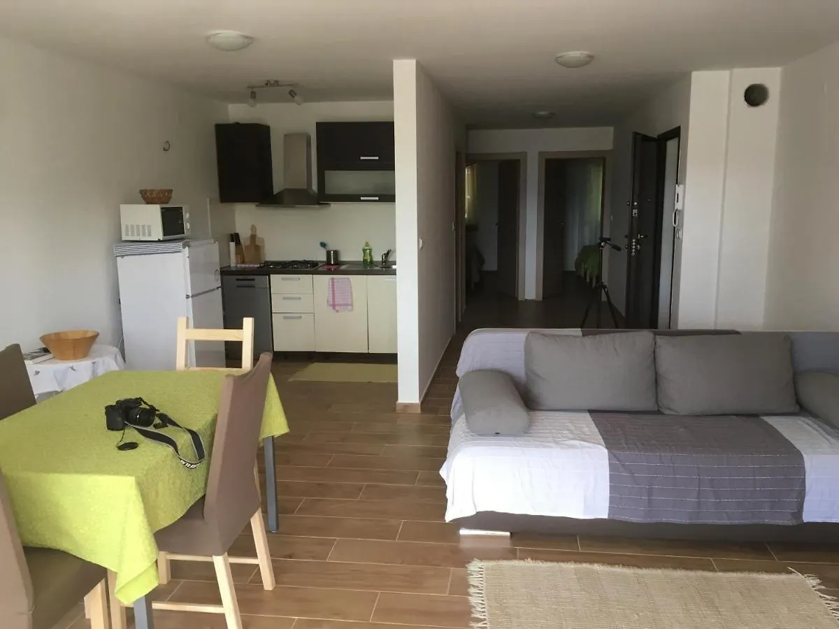 Apartments Amore 바슈카 크로아티아