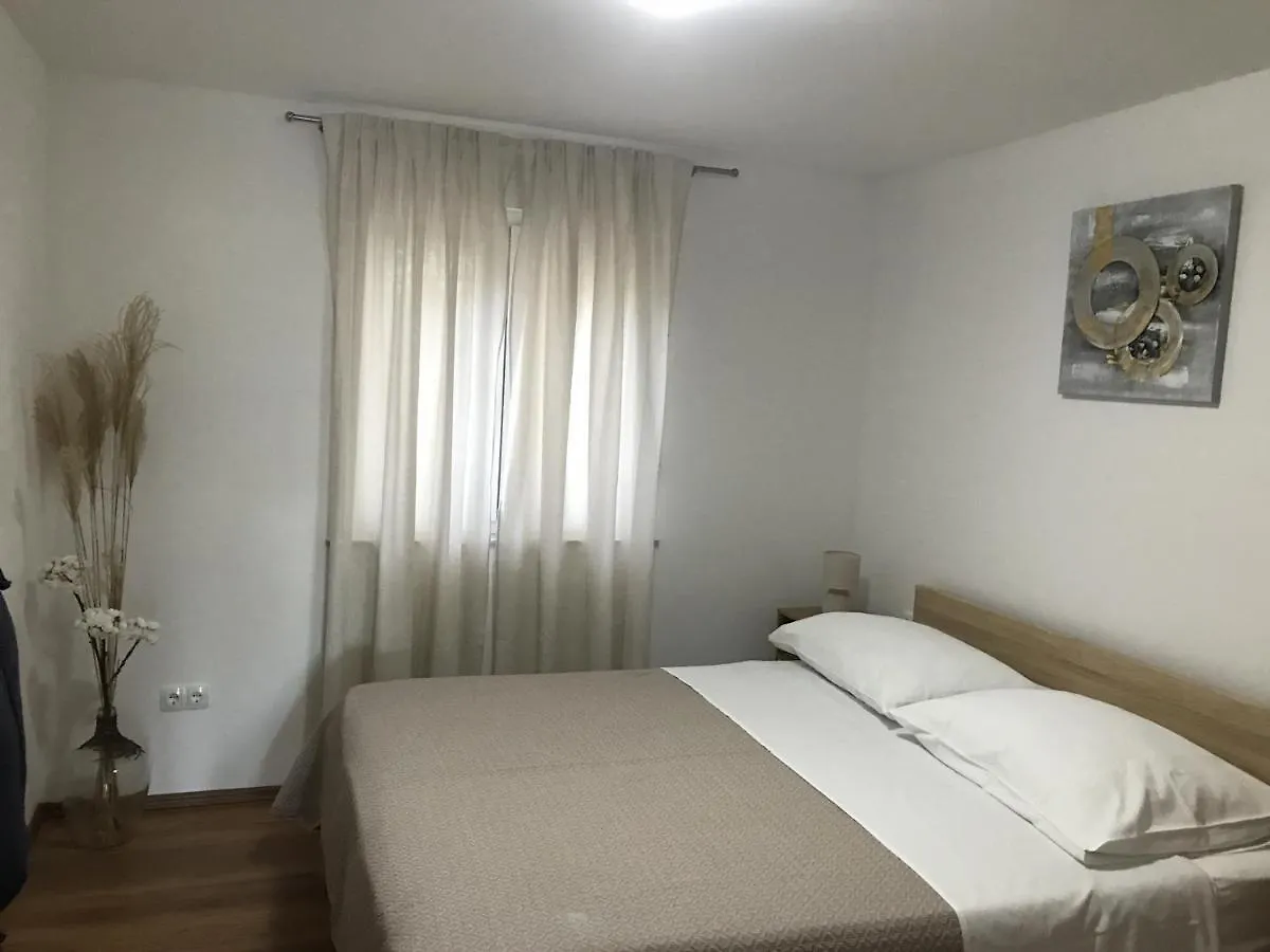 Apartments Amore 바슈카